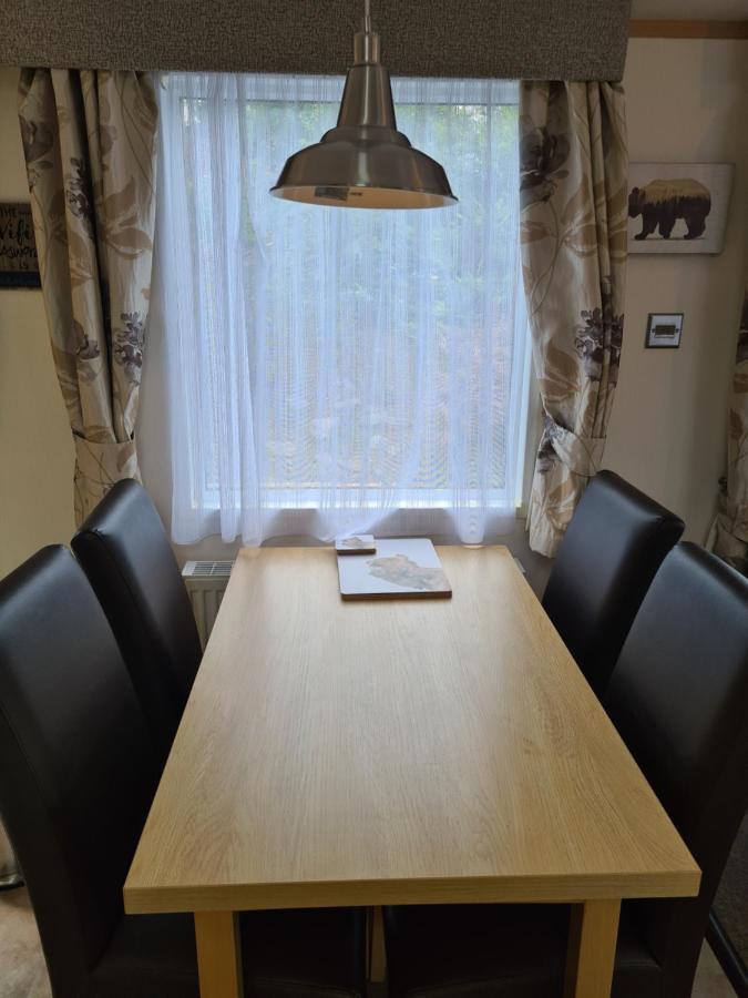 Bear Lodge Auchterarder Buitenkant foto